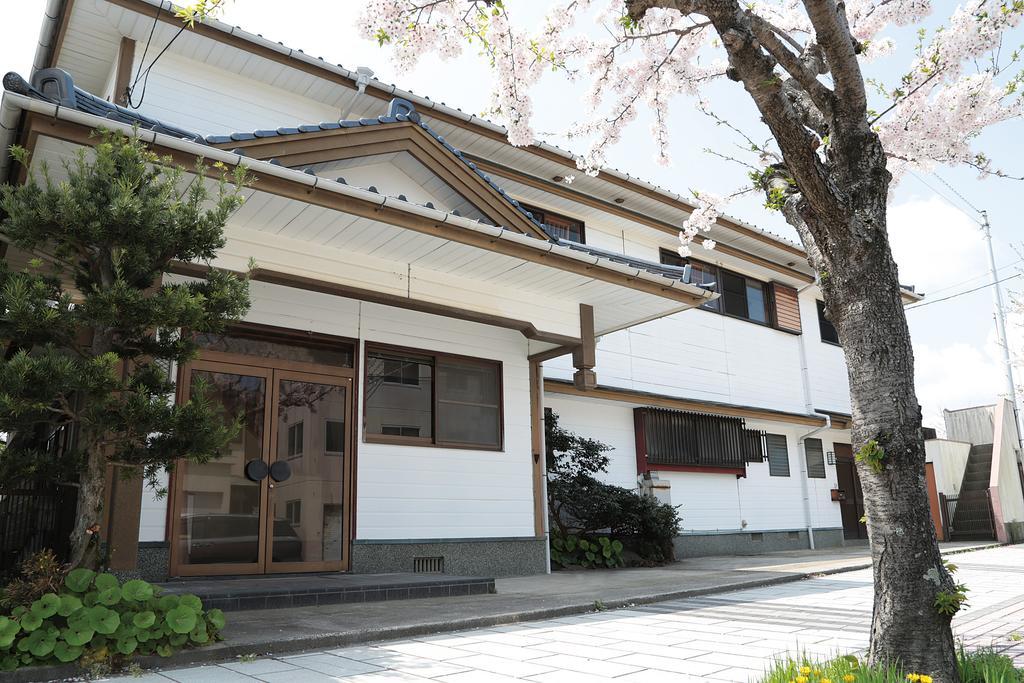 Riverside Hotel Karatsu Castle Exterior photo