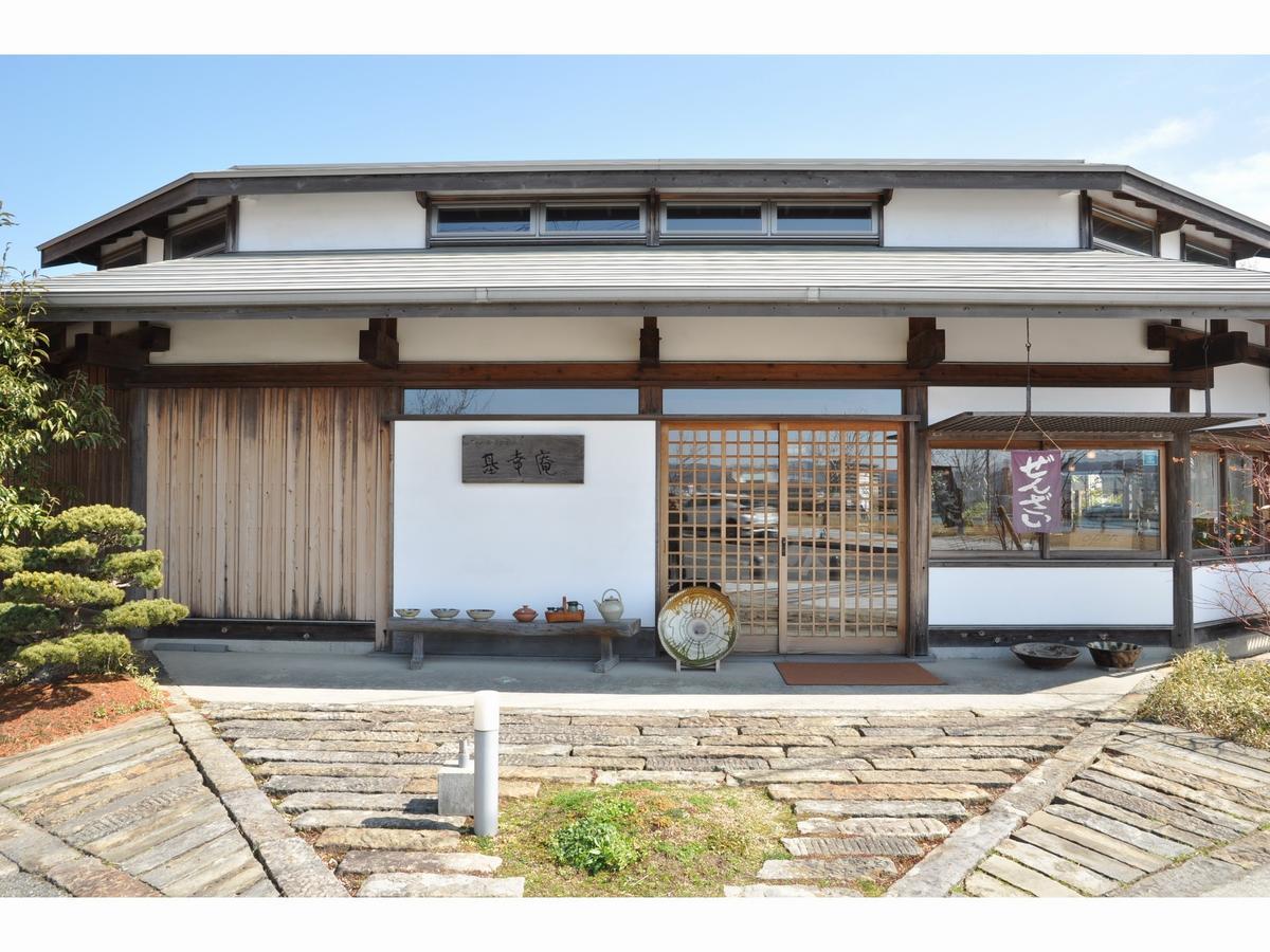 Riverside Hotel Karatsu Castle Exterior photo