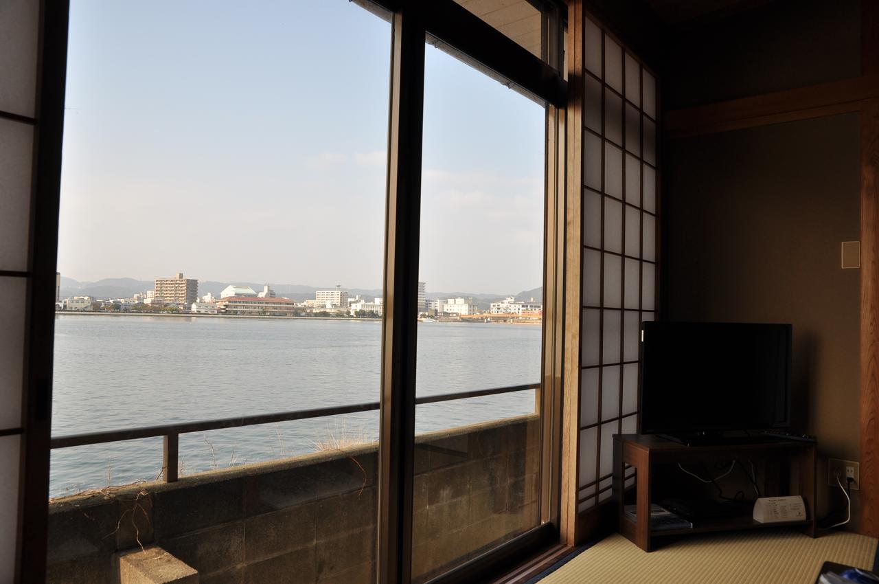 Riverside Hotel Karatsu Castle Exterior photo