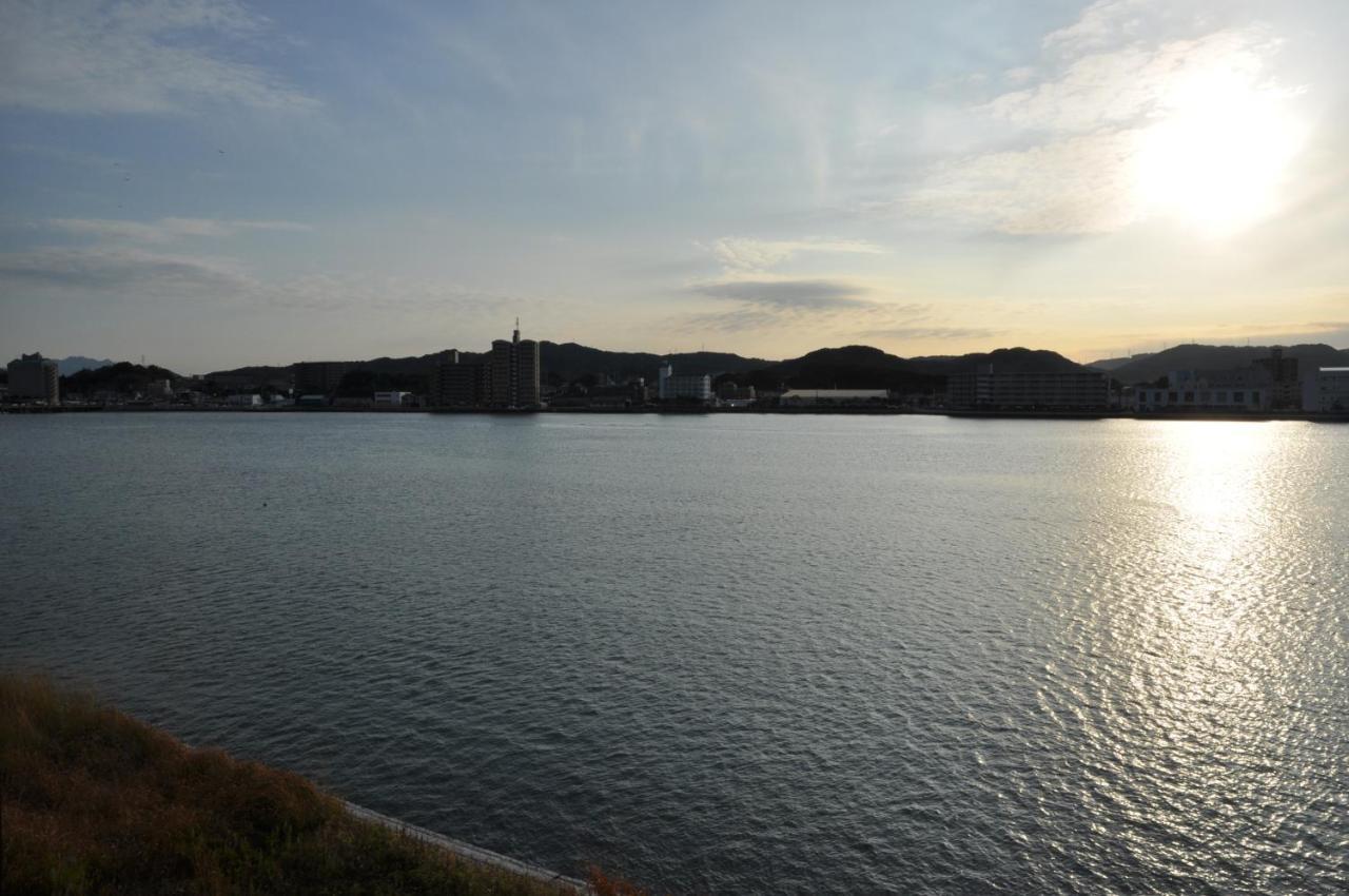 Riverside Hotel Karatsu Castle Exterior photo