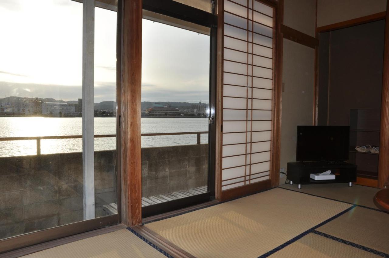 Riverside Hotel Karatsu Castle Exterior photo